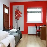 Leo *