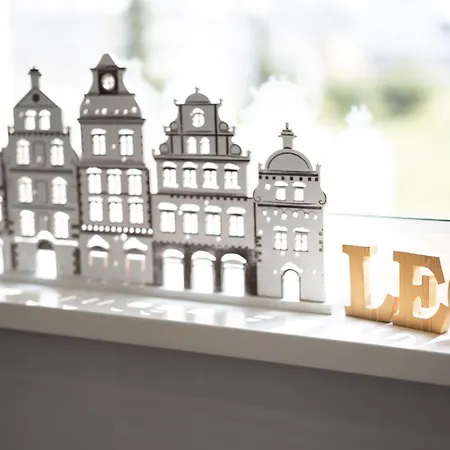 Leo Hostel *